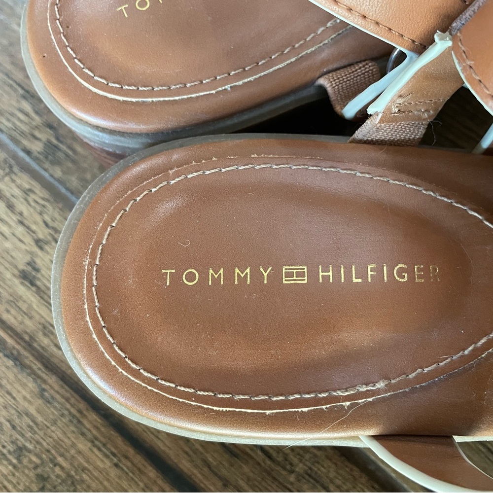 Tommy Hilfiger Ezma Thong Block-Heel Sandals Tan Brown size 8.5 - Picture 5 of 6